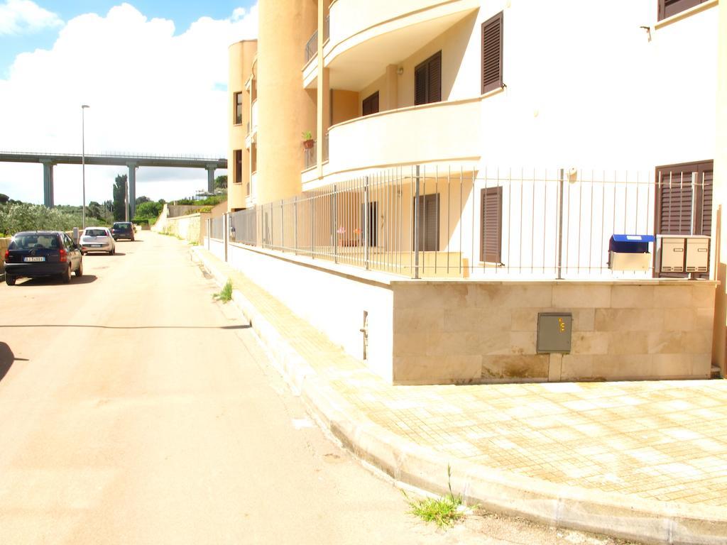 Apartment Facile - Via Memorie 45